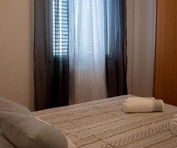 Marijela * Vela Luka